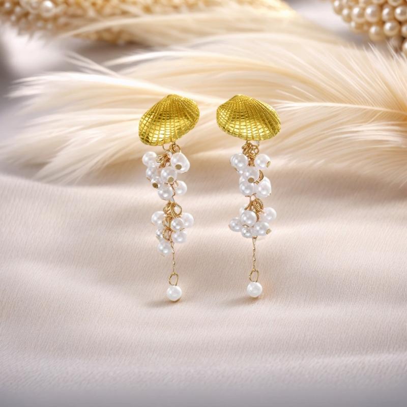 Orecchini Pendenti con Perle Finte e Accenti di Cristalli Gioielli Statement di Stile per Occasioni Formali Celebrazioni