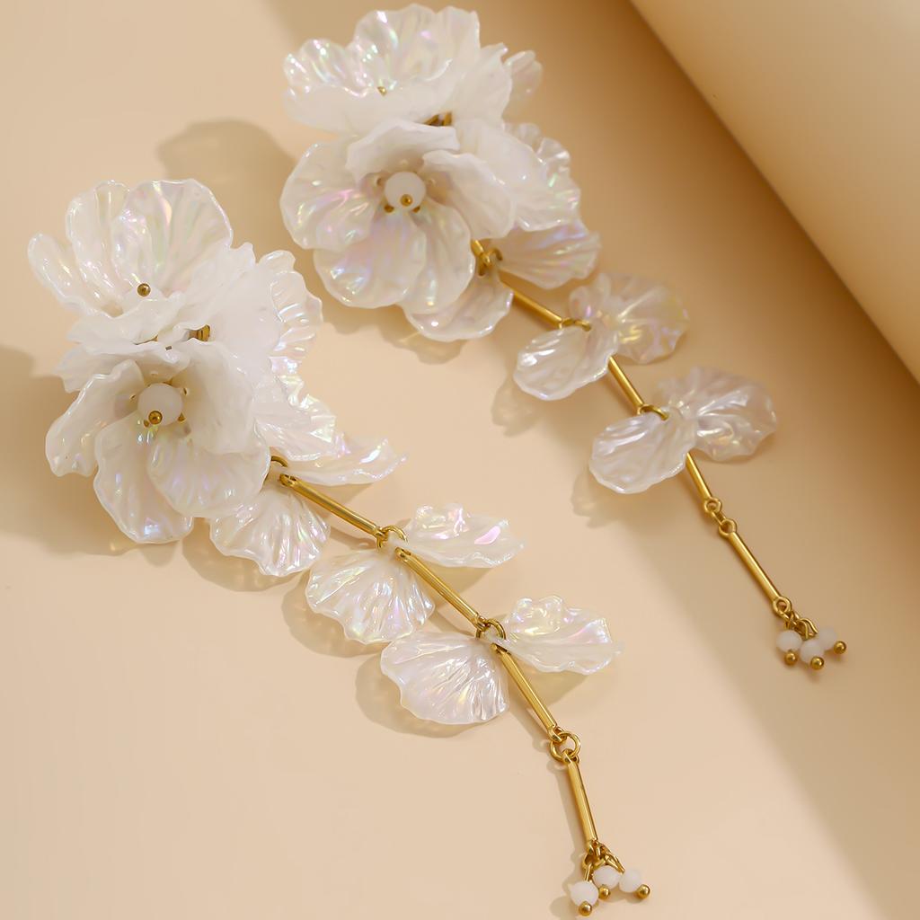 Creative Punk Torques Chain Necklace Women White Flower Drop Earrings Bridal Jewelry Set