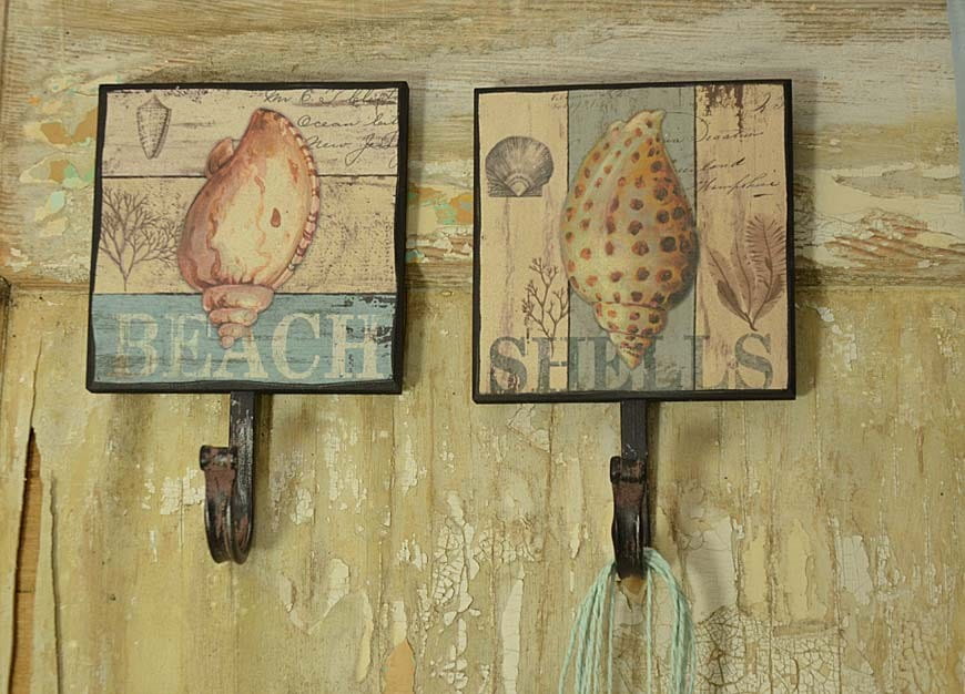Retro mediterranean beach shell wall hanger