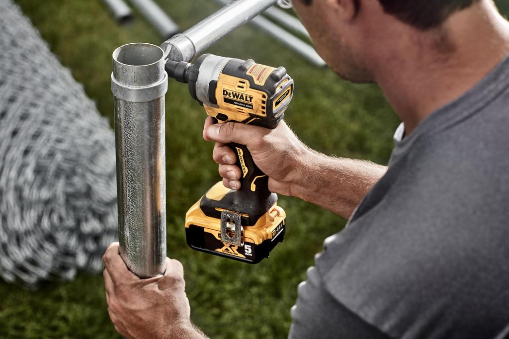 DeWalt DCF911P2T Brushless Cordless Impact 18V for DIY Use Wrench, 5.0Ah, 2-Pack,