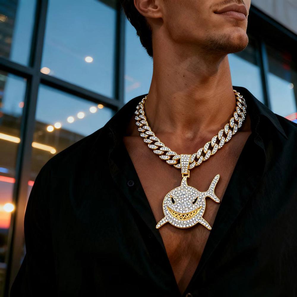 Collana Hip-hop Personalizzata con Animale Cartone Animato Europeo e Americano 6ix9ine, Stesso Grande Squalo Pendente con Borchie di Diamanti