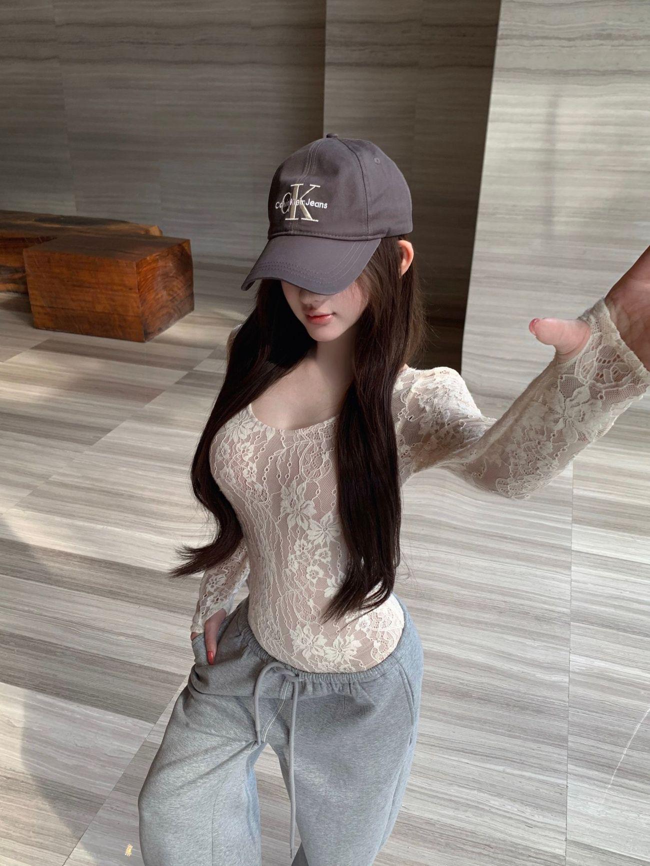 

White Lace Long Sleeve Slim Fit Jumpsuit - Spicy Style Winter Base Layer for Women Large білий