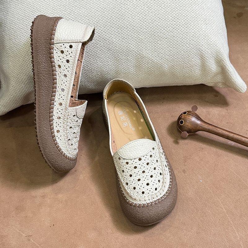 Sandals Comfort Soft Mom's Shoes Flat Sole Women's Shoes Hollow Genuine Leather Shoes Middle-aged Mother's Loafers Shoes