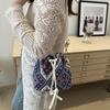 Vintage Blumenmuster Damen-Tragetasche, Mini-Kordelzug-Umhängetasche mit verstellbarem Lederriemen für lässige Umhängetaschen, täglichen Gebrauch