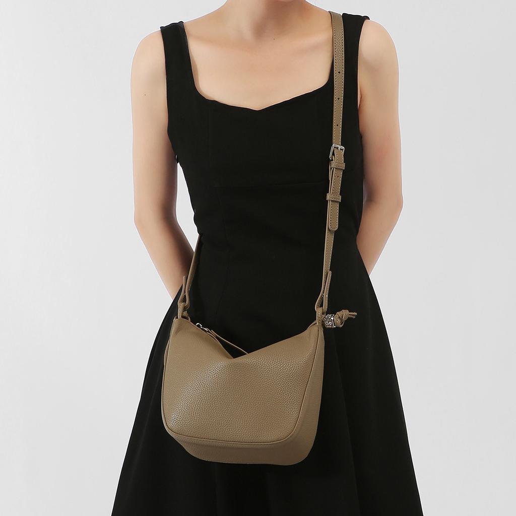Simple Dumpling Bag New Daily Shoulder Bag Underarm Bag Fashion One Shoulder Crossbody Bag Large Capacity Soft Leather Women's Bag