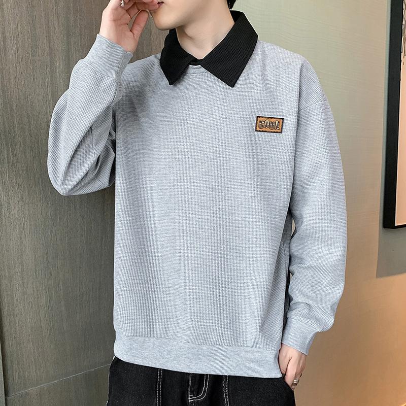 

Men s Waffle Knit Sweatshirt, Gray Casual Top with Contrast Black Collar and Small Label Detail, Loose Fit Streetwear Style M сірий