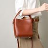 Designgefühl Nische Pendler vielseitige Damenhandtasche Frühling und Sommer Umhängetasche neue Ledertasche Damen High-End Bucket Bag