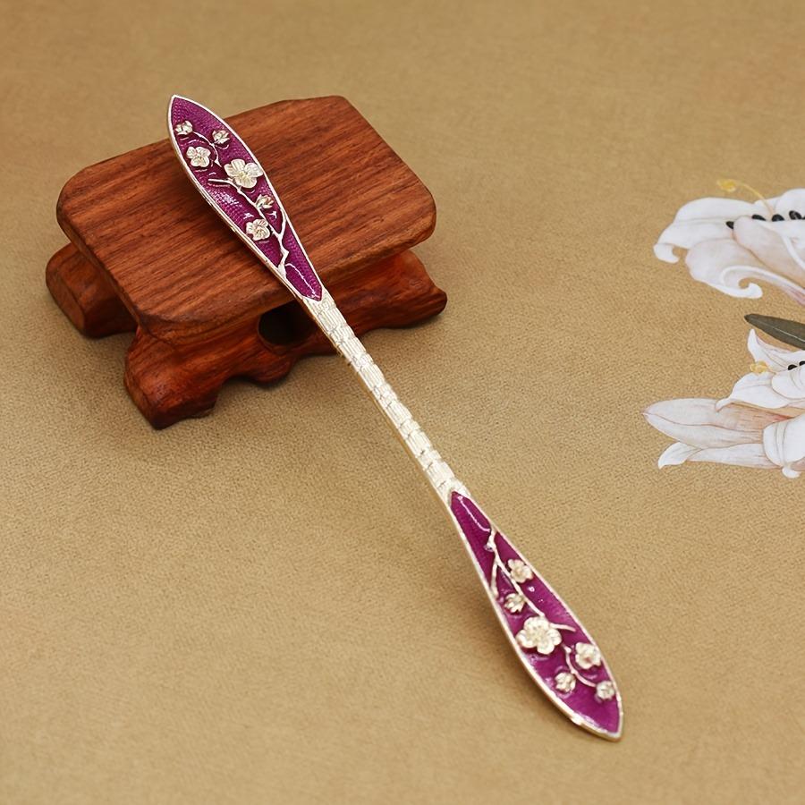 Beautifully styled women's hair, fixed hair accessories, hairpins, hair accessories, headwear