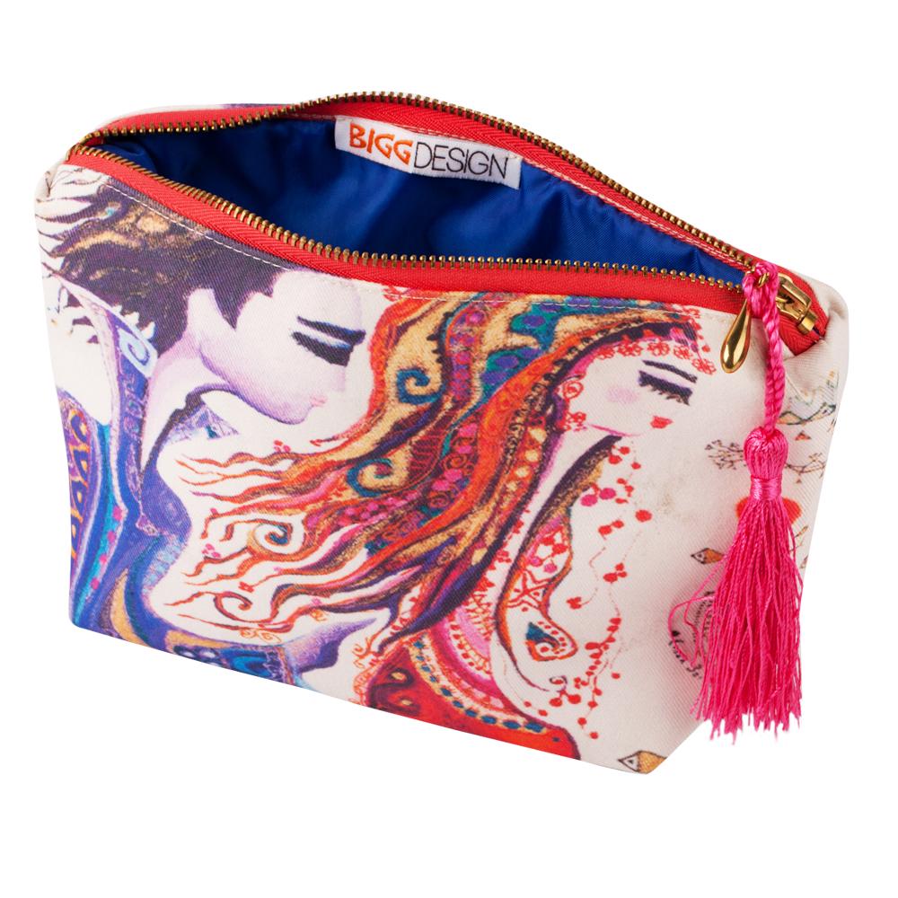 Biggdesign Love Makeup Bag