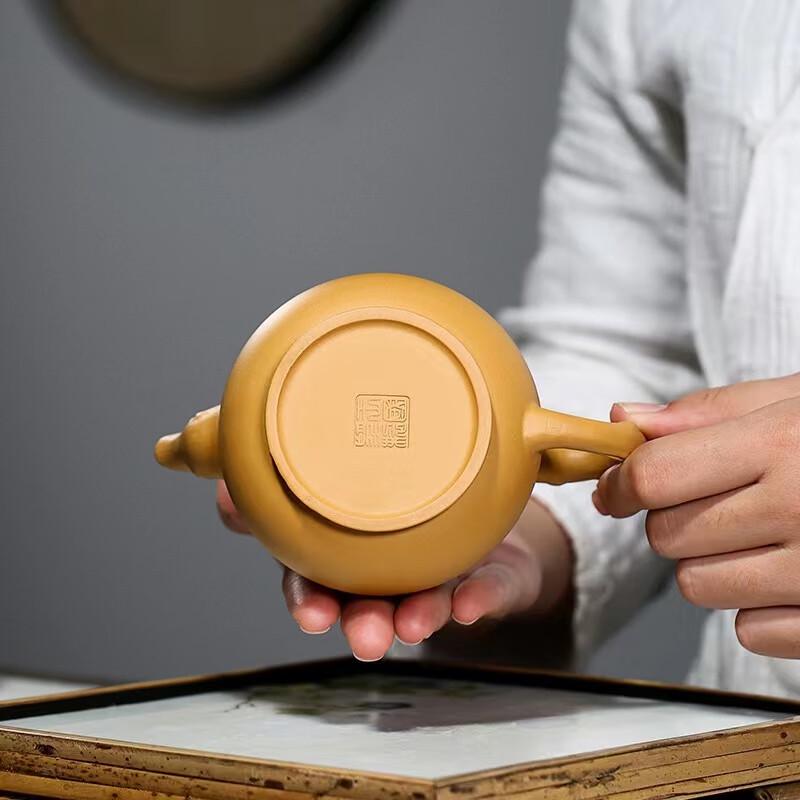 Yixing Zisha Clay Teapots