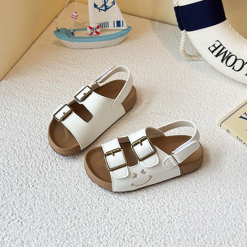 

Foreign trade large size sandals summer 2025 new outer wear retro belt buckle women s shoes casual fashion word beach shoes 23
