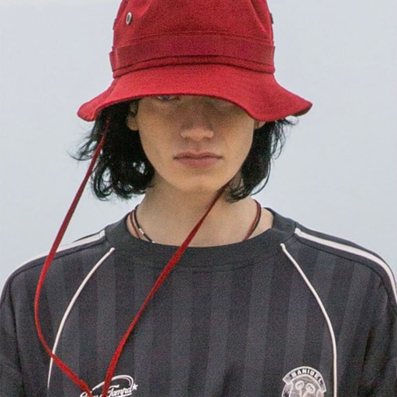 

ЗВУК ПЕСКА (UNISEX) Шапка-кролик Шляпа сафари Красная (MS548BG126) Red