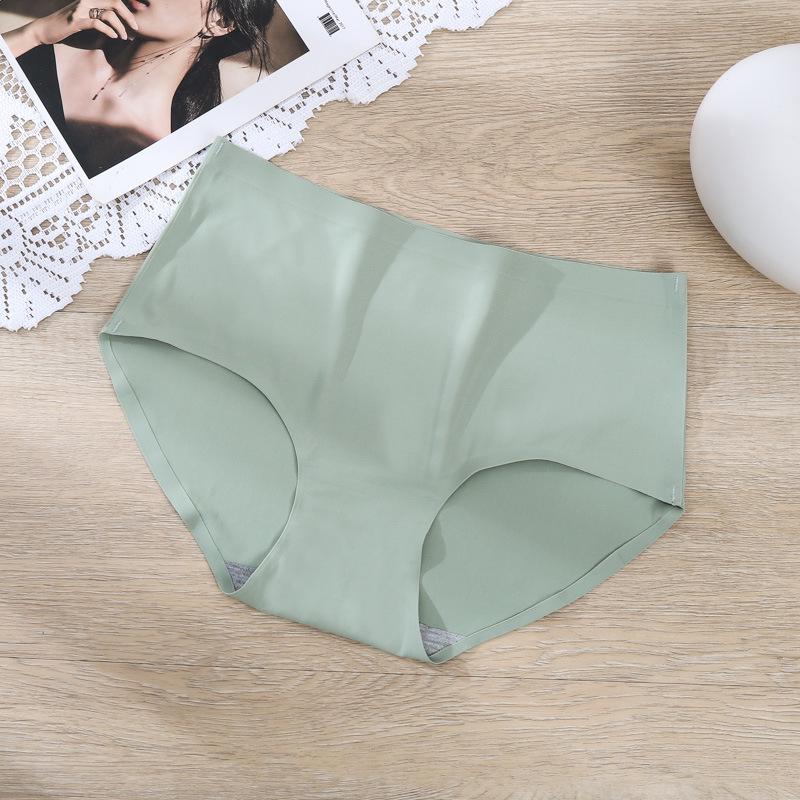 Women's Seamless Ice Silk Mid-Waist Breathable Panties - Sexy One-Piece Triangle Design
