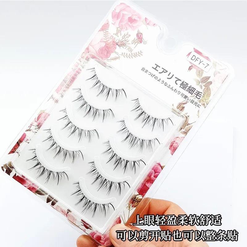 Lashie - Set mit 5 Paaren: Natürliche, zarte Falsche Wimpern mit transparentem Band