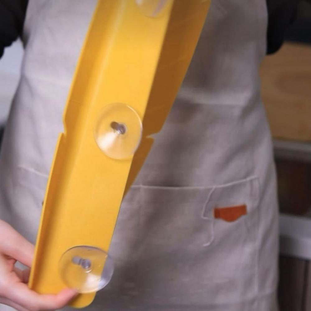 Gadget Banana Leaf Shape Sink Backsplash Splashproof Baffle Sink Accessories Water Splash Guard