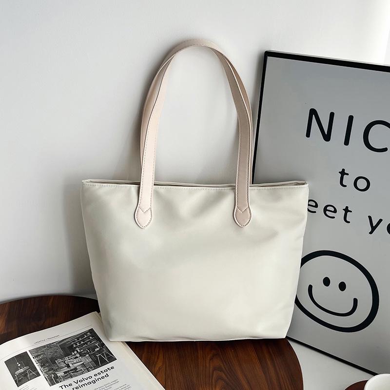 

Stylish Women s Canvas Nylon Underarm Tote: Versatile, Spacious Single Shoulder Handbag белый