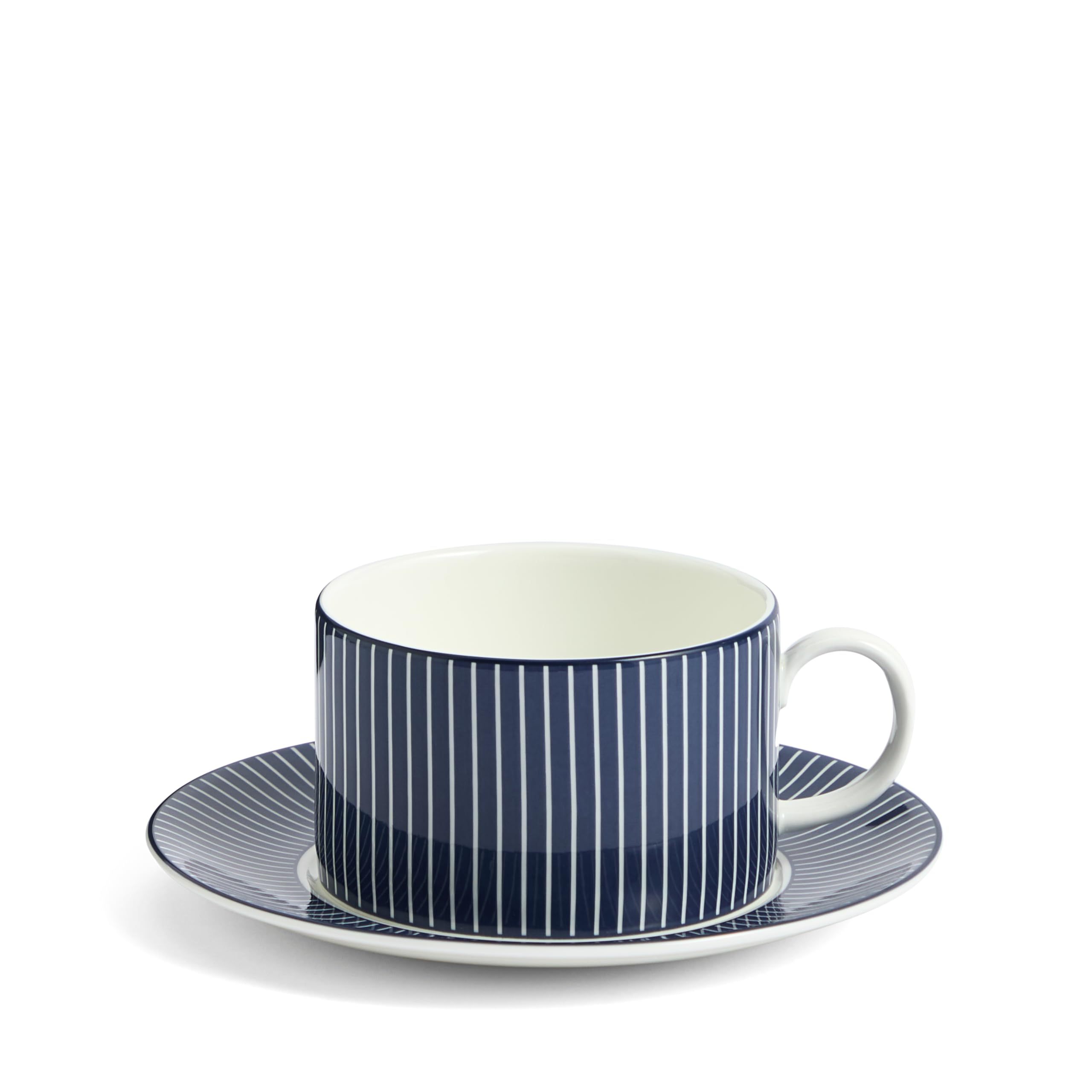 

[Officially Imported] Wedgwood Geo Blue Teacup & Saucer, 250ml, Pinstripe Blue, 1079069