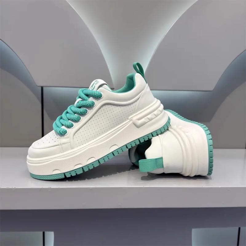 Little white shoes men's new leather breathable casual shoes fashion versatile board shoes viral trends sports shoes bread shoes
