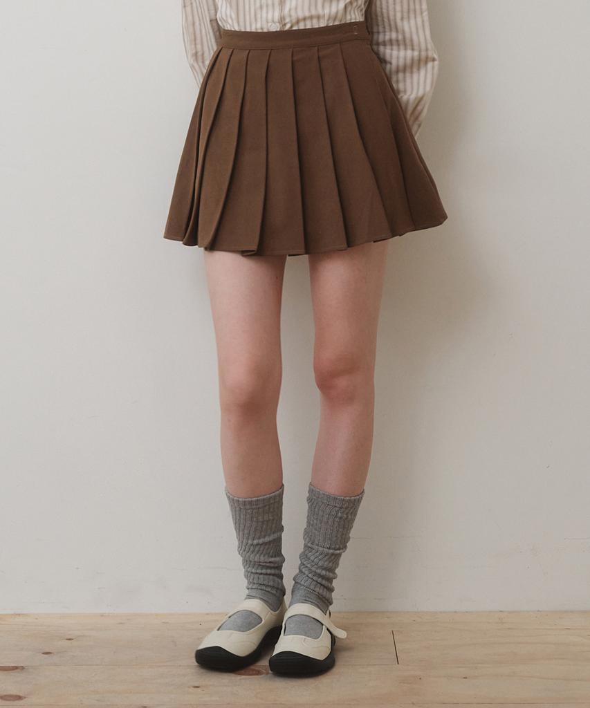 Belloel Basic Pleated Skirt Brown