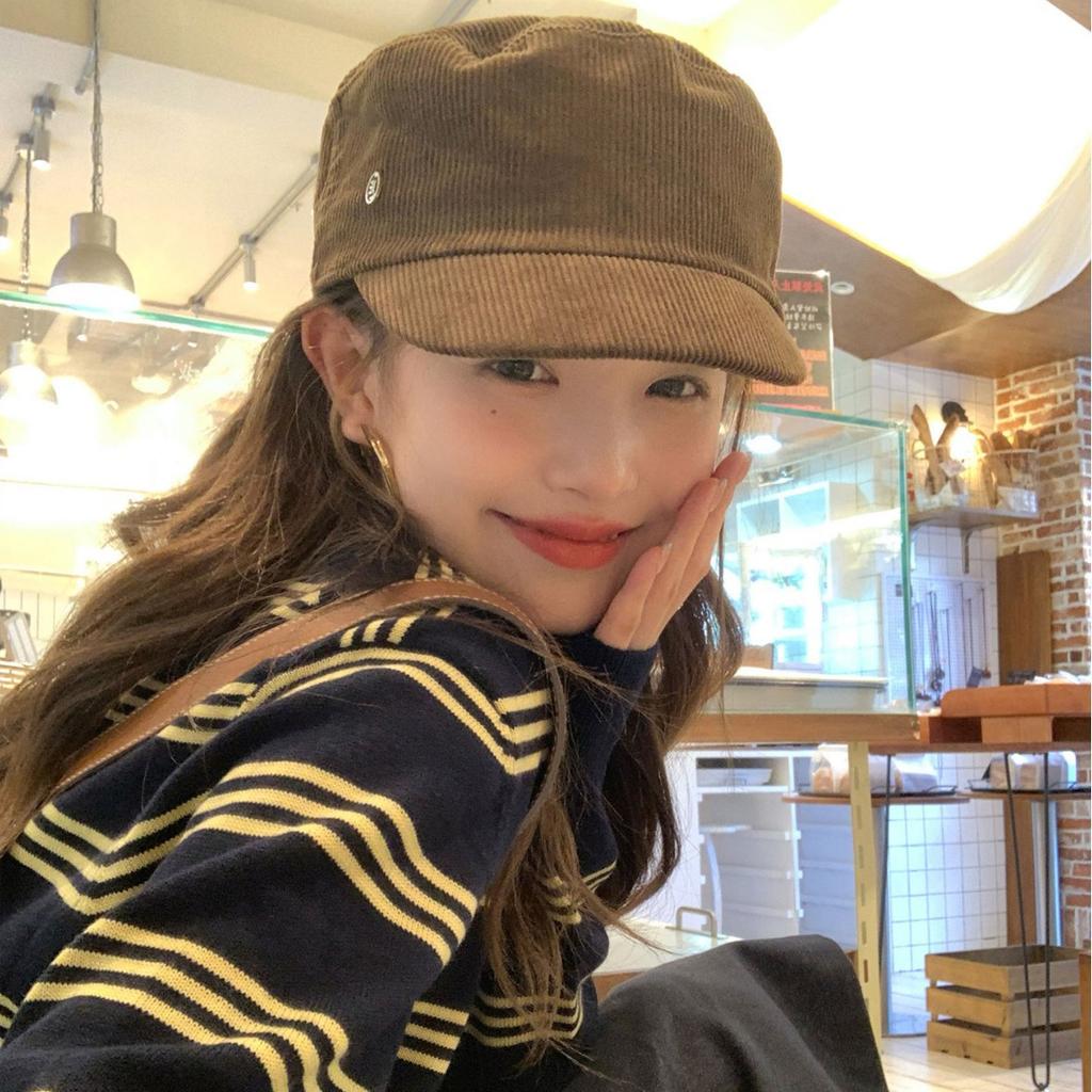Vintage British style beret corduroy flat top duck tongue newsboy hat women's autumn temperament versatile equestrian hat