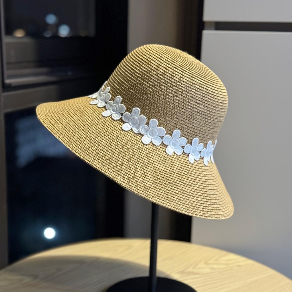 Vintage French-style floral straw fisherman hat for women, summer travel sun protection straw hat, seaside beach sun hat