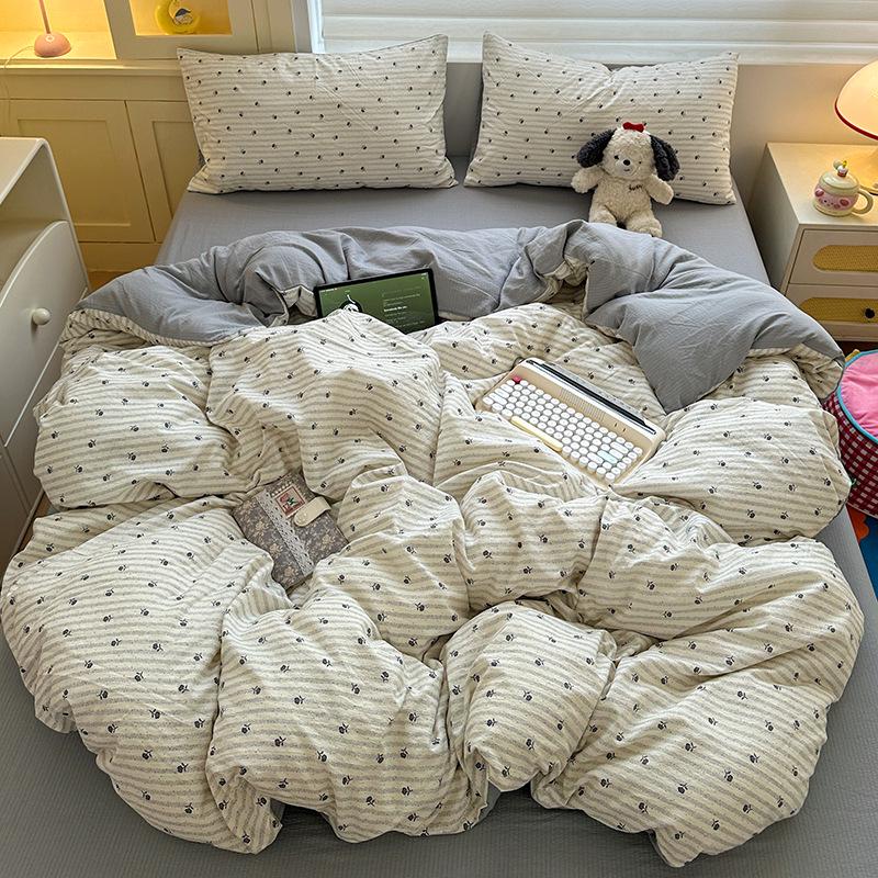 Double-Layer Gauze Cotton Printed Bedding Set - 3 or 4-Piece Options