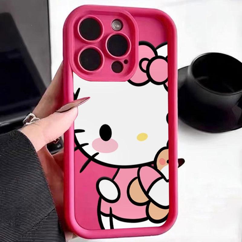 Bear holding kt is suitable for Apple 16 Pro mobile phone case iPhone14 skin feeling 13 silicone 11 cute 12promax.