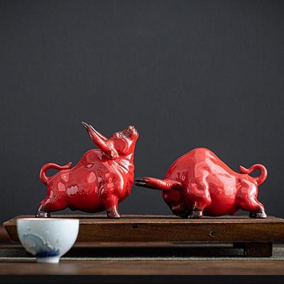 Kreatywne ceramiczne czerwone figurki bydła ozdoby dekoracja wnętrz OX statua salon biuro pulpit figurki zwierząt wystrój