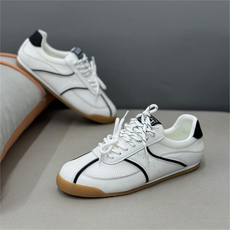 New comfortable shoes sneakers breathable and comfortable dnh