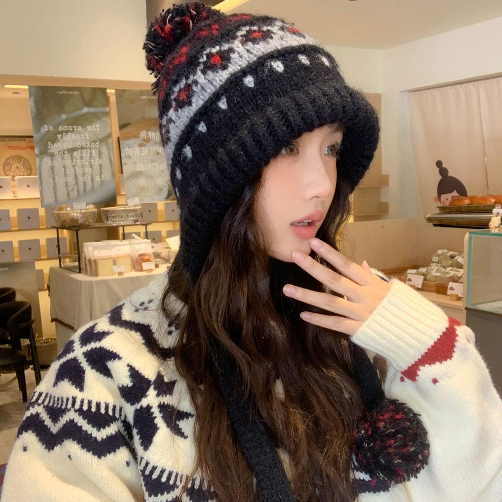 Fair Island contrasting color knitted wool hat women's season versatile big head circumference showing face small ear protection warm pullover hat