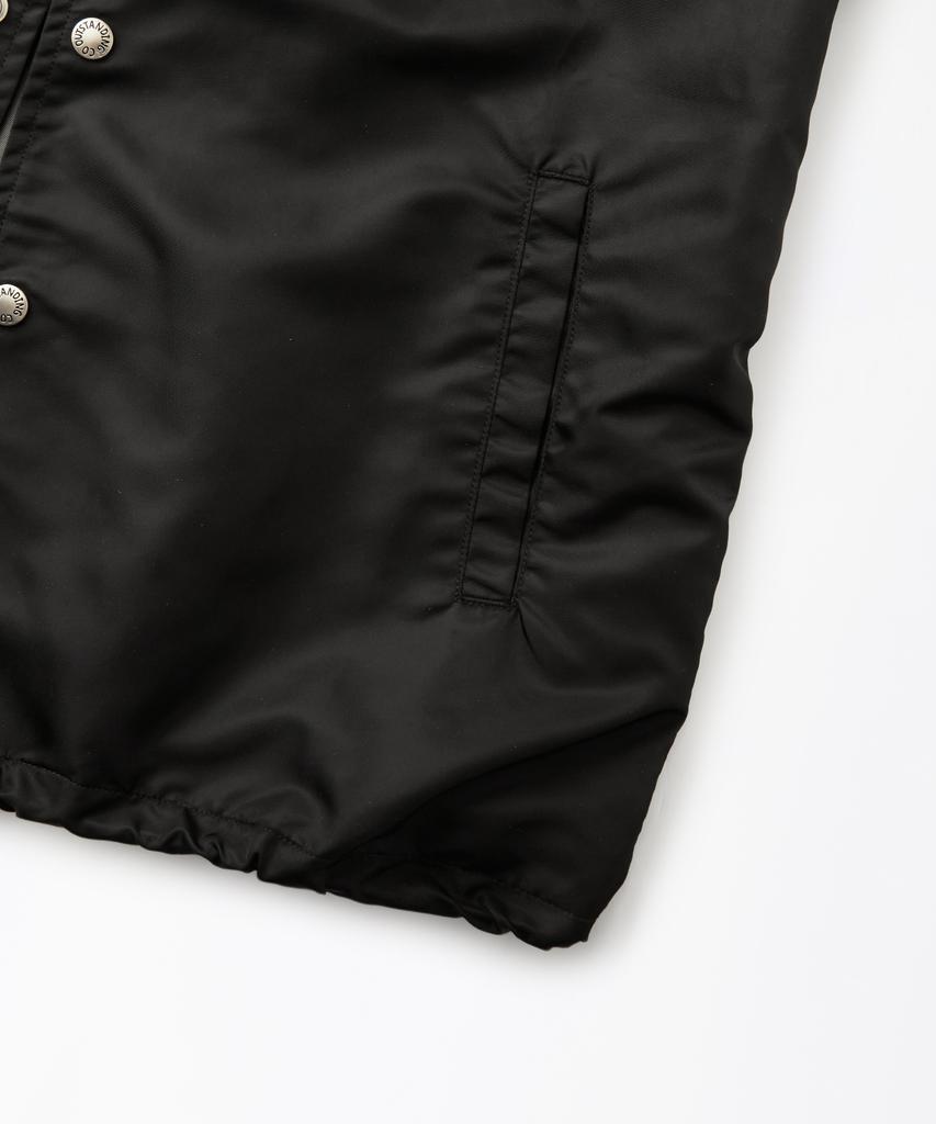 Outstanding [Looney Tunes] Wappen Coach Jacket_Black