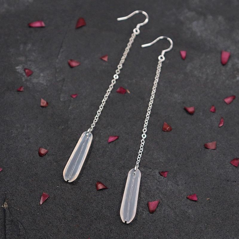 Natural Xiuyu petal earrings Sansheng III peach blossom earrings romantic retro temperament long earrings women
