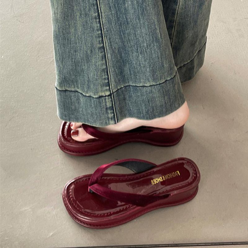 Thick Bottom Flip Flops Women's Shoes Outer Wear 2025 Summer Korean Style Solid Color Flat Heel Clip Toe Beach Sandals Slippers