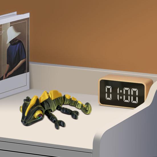 3D Printed Chameleon Figurine Movable Eyes Mini Lizard Figure Articulated Animal Model