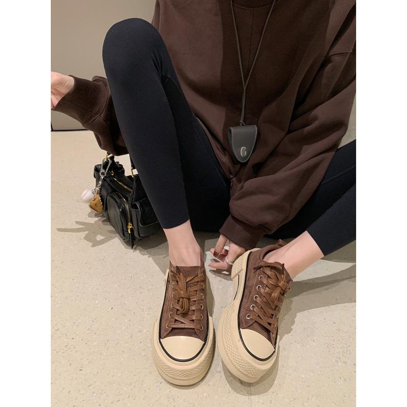 Fast hair! Casual board shoes female star college wind round head thick sole leather lace-up low top