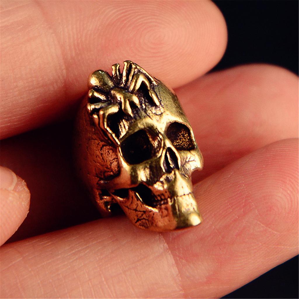 Mosiężna zawieszka paracord pająk czaszka design trwały brelok do kluczy dodatek modowy outdoor