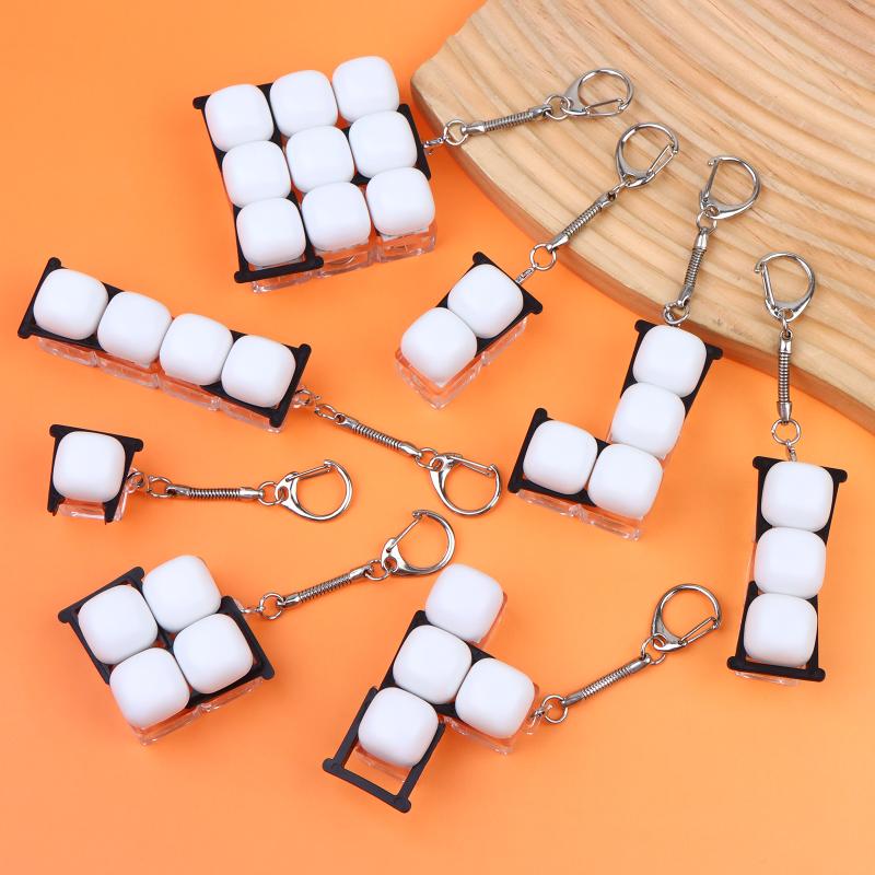 Relaxing Diy Keyboard Keychain Keycap Keys Button Finger Keyboard Cap 1/2/3/4/9Keys Relief Stress Clicker Toy Child Adult