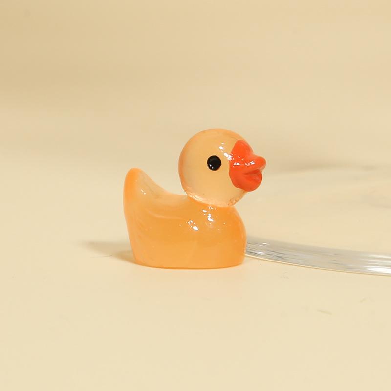 Miniature Colorful Luminous Duck Resin Ornaments for Micro Landscape and Moss Decor