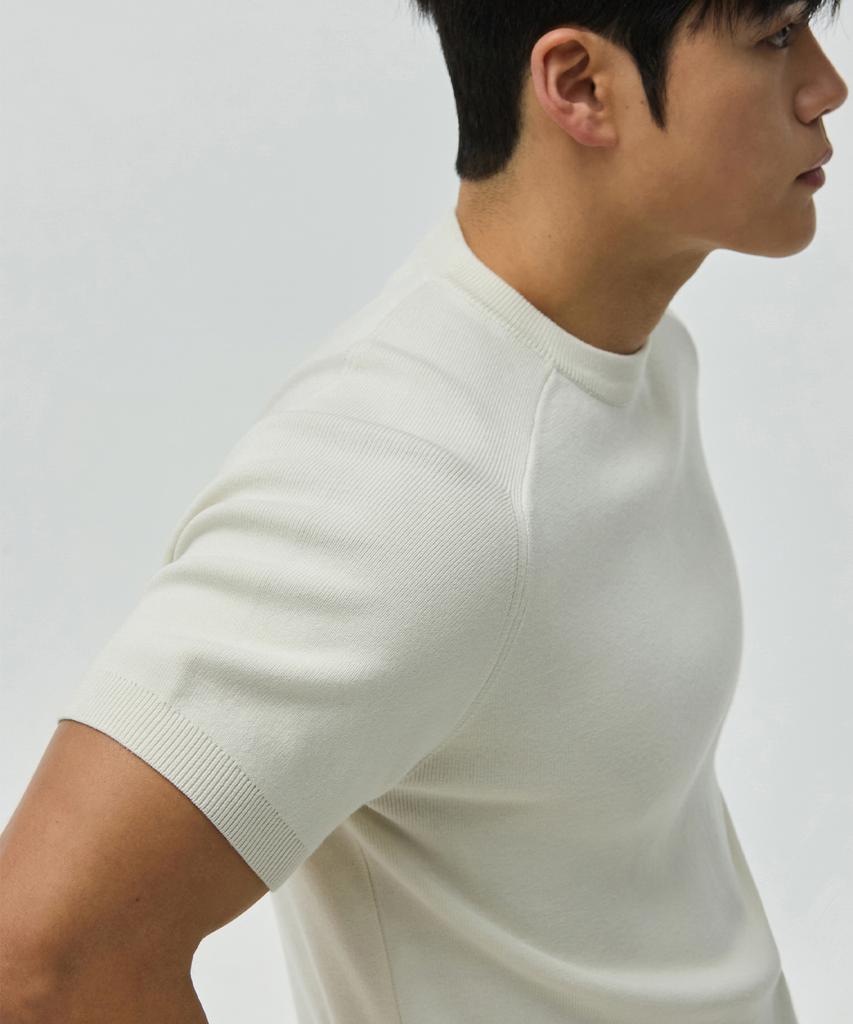 Michikoleondeonseupocheu Saddle Round Muscle Fit Knit Ivory