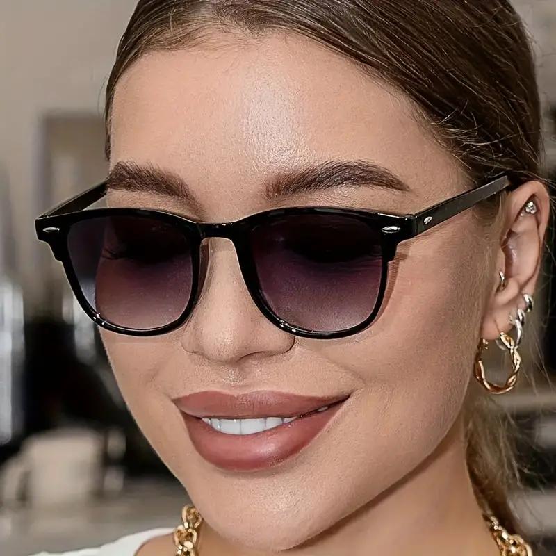 1Pc Women's Cat Eye Frame Glasses Fashionable Pc Frame and Lenses Classic Style Suitable for Hiking Ideal for Gift Giving