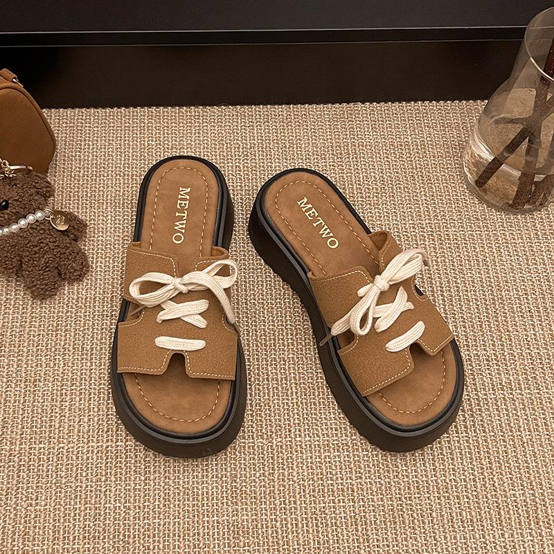 Slippers Women 2025 Casual Retro Vacation Spring and Summer Feet Cool Slippers Women Are Not Tired and Pedal Soft Bottom New Beach