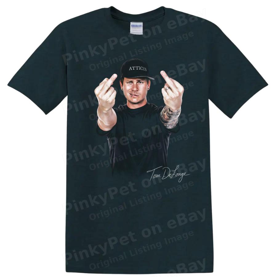 Tom DeLonge Pop Punk Music Middle Finger T Shirt Tribute Fan Tee