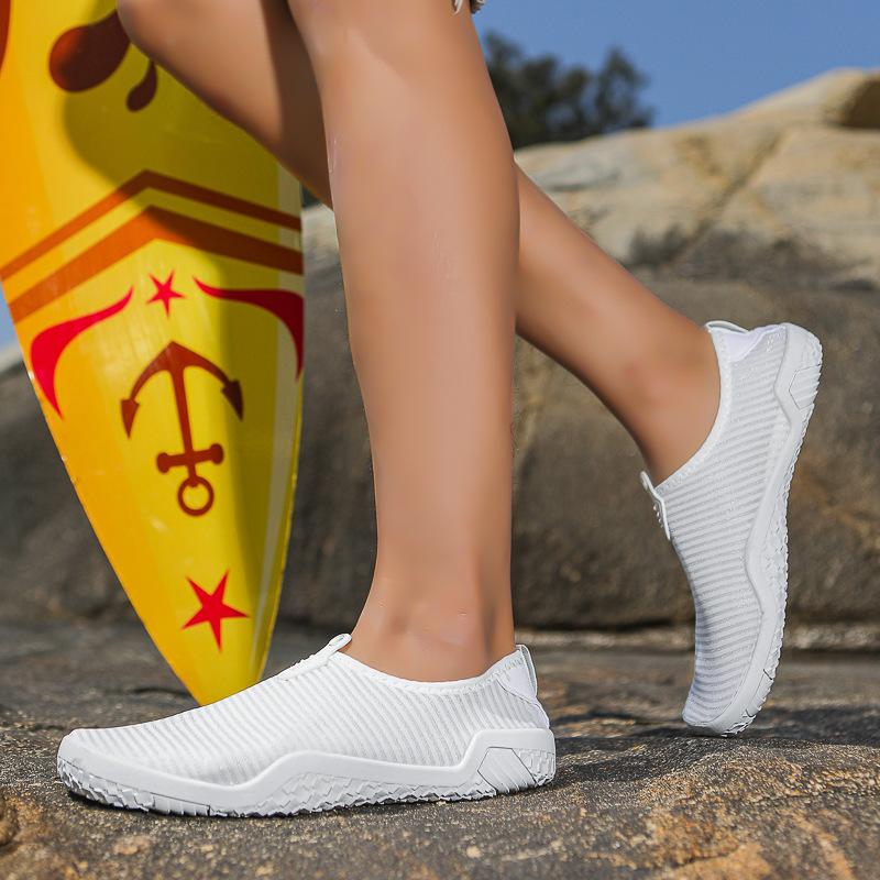 Neue Watschuhe Herren- und Damen-Schnorcheln Rafting Schuhe Schnelltrocknende Strandschuhe Indoor-Fitness-Sneaker