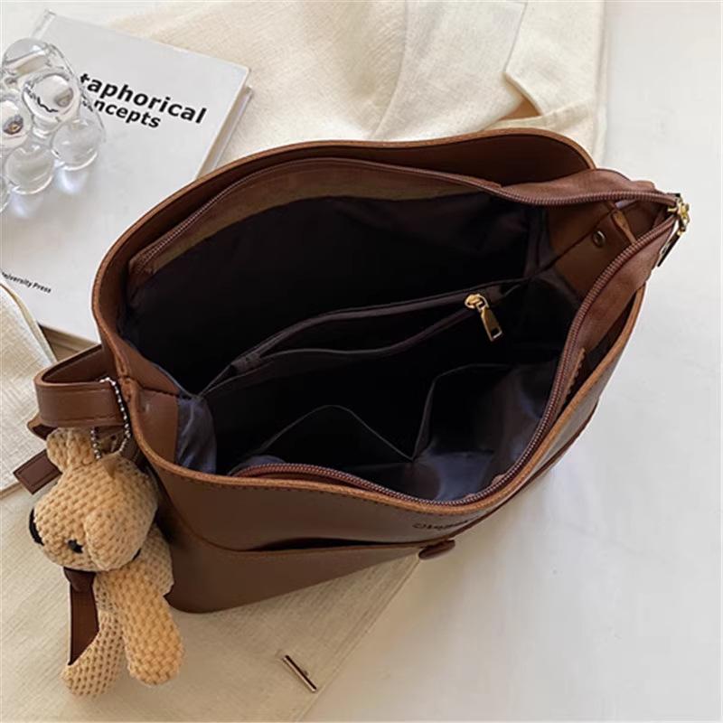 Premium Texture Large-capacity Bag Women's 2025 New Trendy Fashion Shoulder Bag Compartment Bucket Bag Shoulder Bag