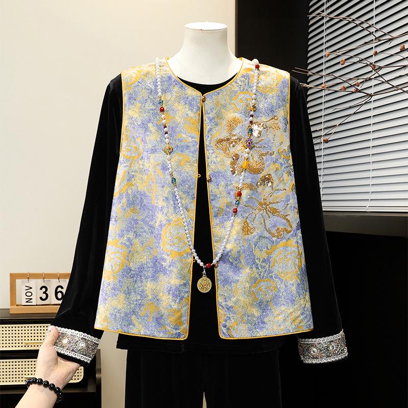 

Mom s 2026 Chinese Style Spring/Autumn Three-Piece Suit: Stylish Vest and Top for Middle-Aged and Elderly Women 5XL for 150-165 jin