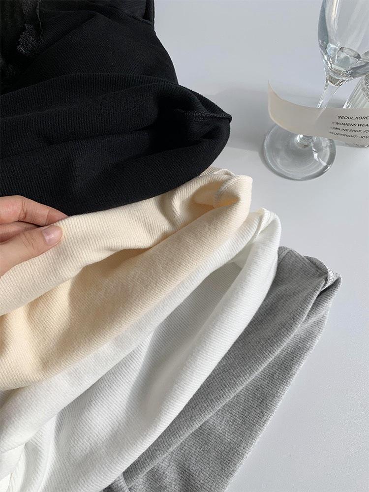 Women's Winter Thermal Underwear Set with Chest Pads - Thickened, Elastic, Threaded Cotton, Slim Fit, Comfortable Outer Layer