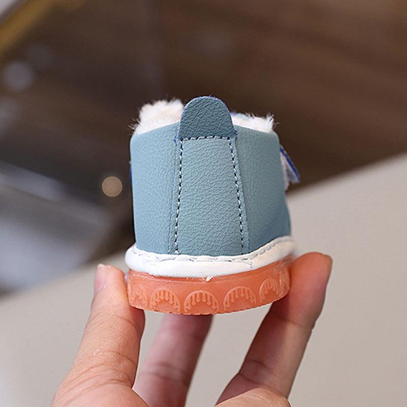 Scarpine da Neonato Squeaky con Fodera in Pile, Stivali Invernali per Bambini e Bambine, Scarpe Morbide per i Primi Passi 0-2 Anni, Grafica a Cartoni Animati