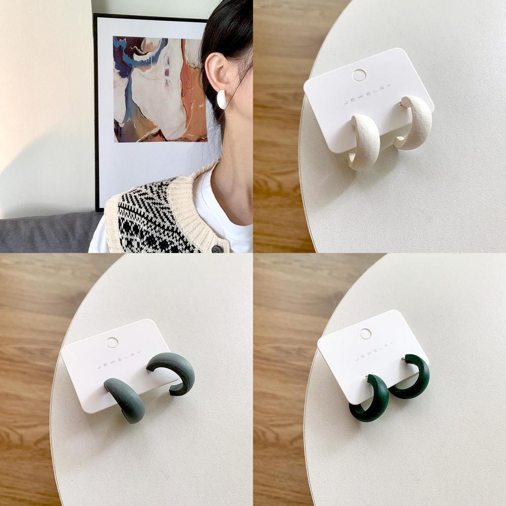 Fashionable C-shaped Wooden Earrings Retro Geometric Half-circle Design Studs