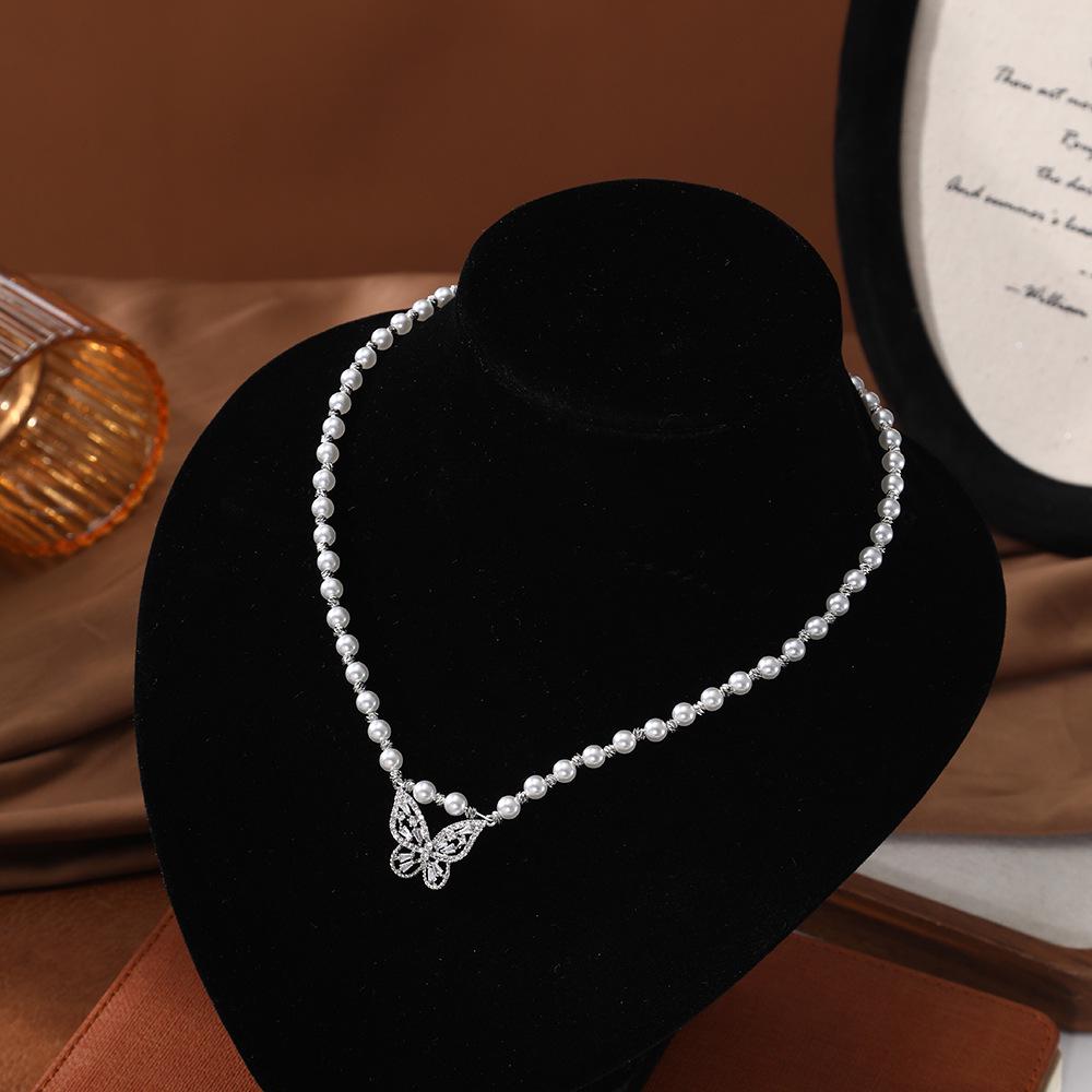 Korean Pearl & Butterfly Elegant Clavicle Necklace - Light Luxury Style