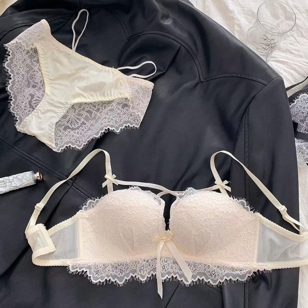 Sexy gather thickened and show large hollow lace bra new small fragrant style pure desire style set